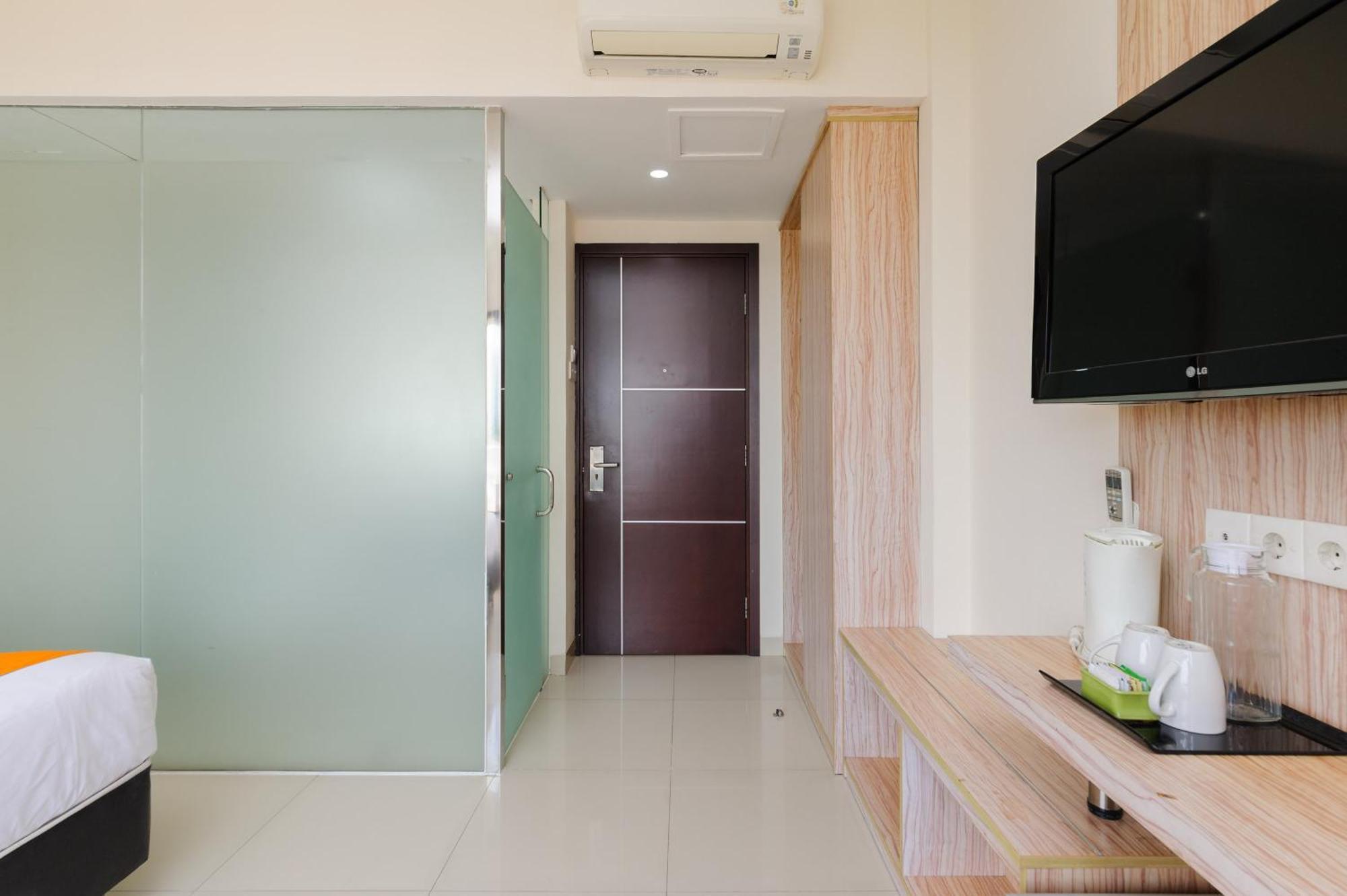 Sans Hotel Green Bekasi By Reddoorz Extérieur photo