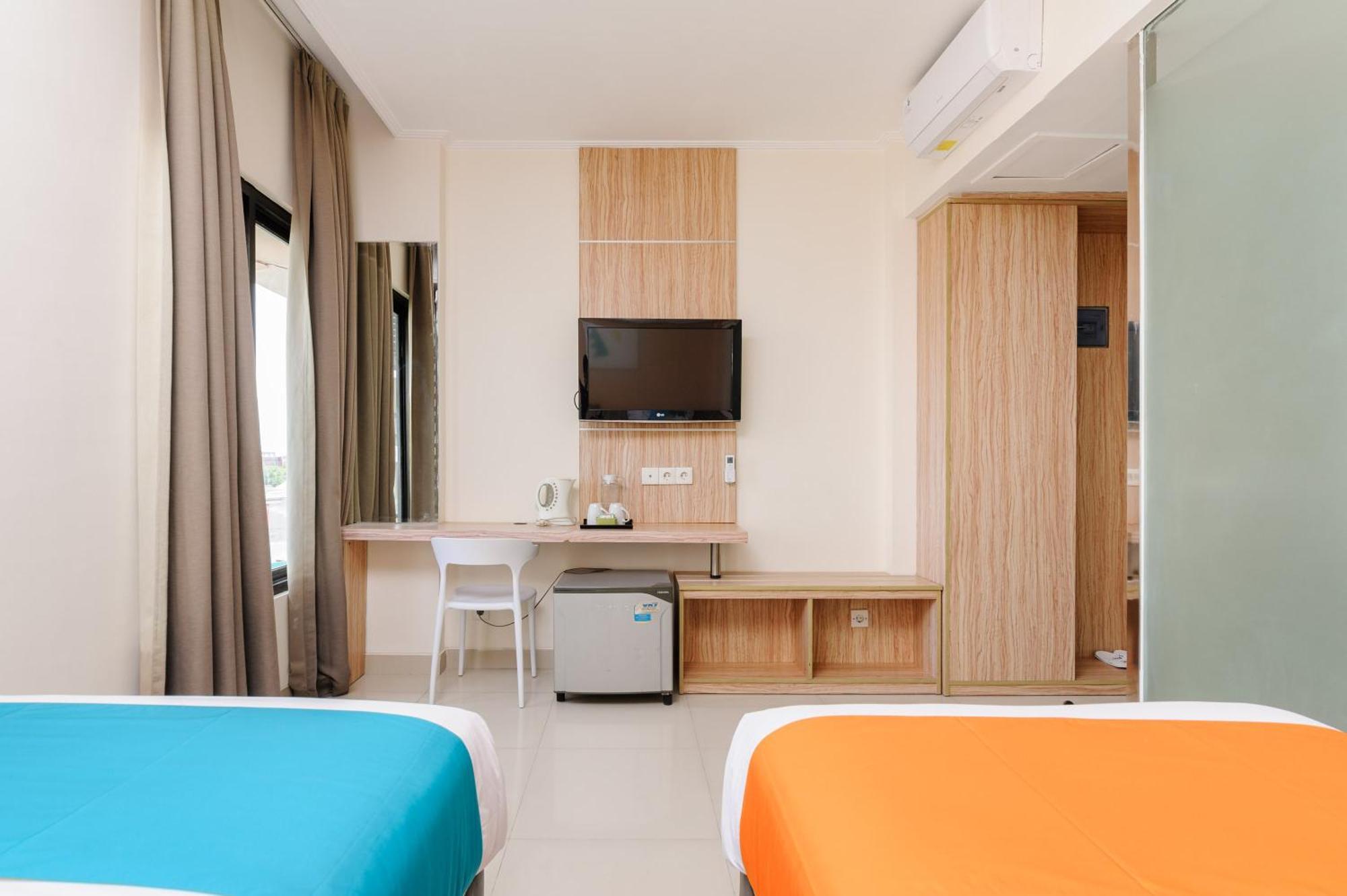 Sans Hotel Green Bekasi By Reddoorz Extérieur photo